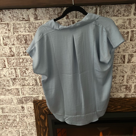 Blue blouse - Picture 3 of 3